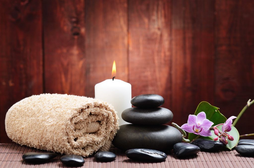 Pairs Massage: How Kicking Back Together Strengthens Your Relationship